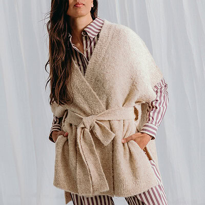 gebreid bouclé jasje in beige