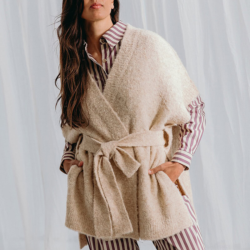 gebreid bouclé jasje in beige