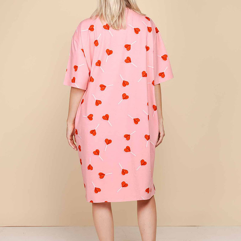 achterkant vrouw in Lollipop Love Relaxed Tee Dress Dames