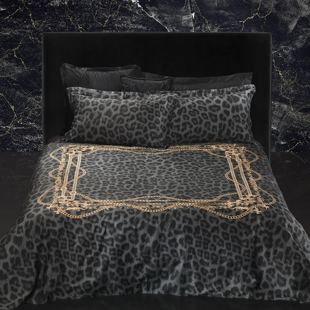 Philipp Plein dekbedovertrek behang, bed en dekbedovertrek