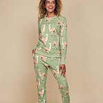 vrouw in Alpaca Meadow Sweater en Broek set Dames