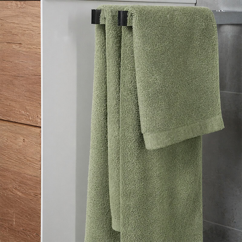 effen olijfgroene handdoeken
