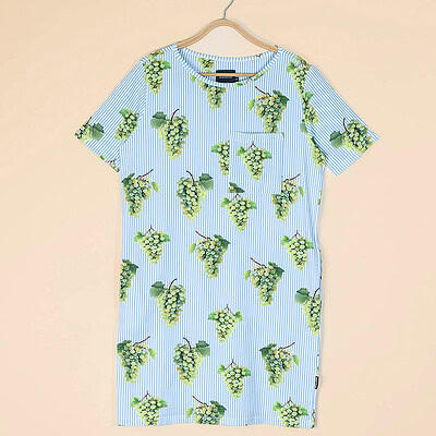 jurkje met druiventrossen