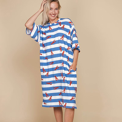 vrouw in Lobsters Relaxed Tee Dress Dames