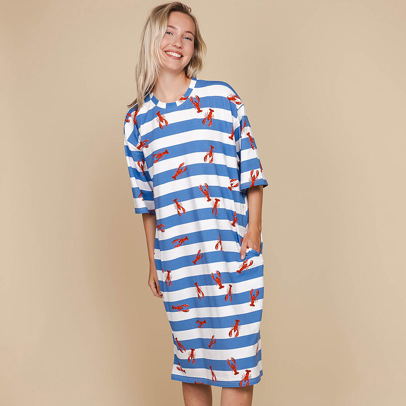 vrouw in kreeften print Relaxed Tee Dress