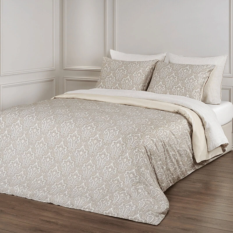 slaapkamer luxe uitstraling beige camel dommelin dekbedovertrek