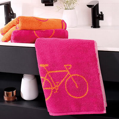 gastendoekje roze - oranje met fiets erop