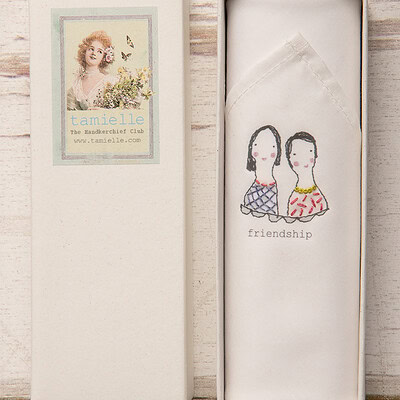 katoenen zakdoek, geborduurd met friendship erop